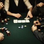 Should you opt for playing poker online? play poker online