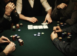 Should you opt for playing poker online? play poker online