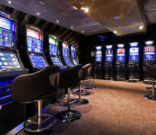 Playing with free slot machine games : what you should know Free slots