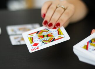 Pros and cons of online poker games poker games